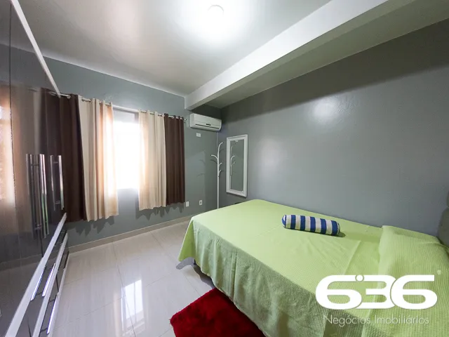 Sobrado à venda no bairro Guanabara em Joinville.