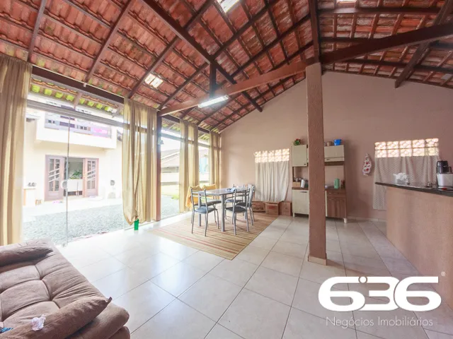 ESPLENDIDA RESIDĂNCIA Ă VENDA NO BAIRRO VILA NOVA,