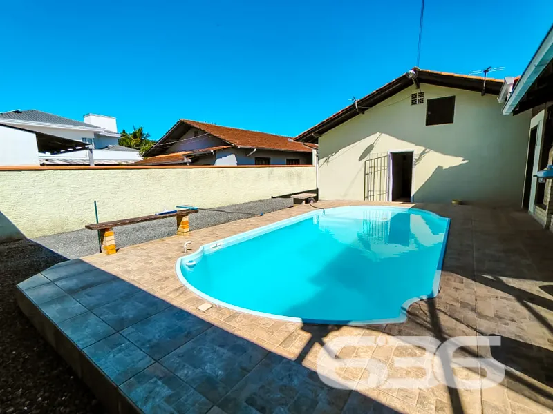 Casa à venda no bairro Nova Brasília em Joinville