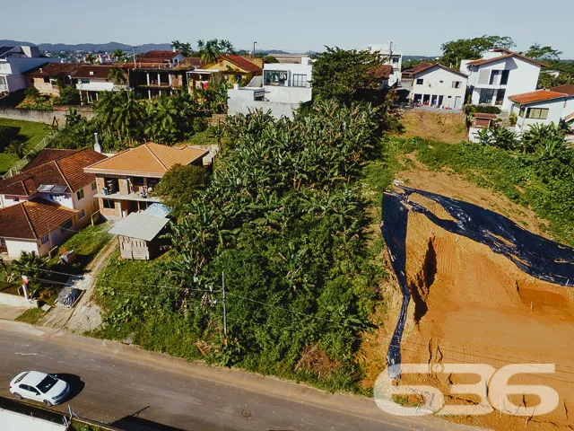 TERRENO COM 830m² À VENDA, NO BAIRRO ANITA GARIBAL