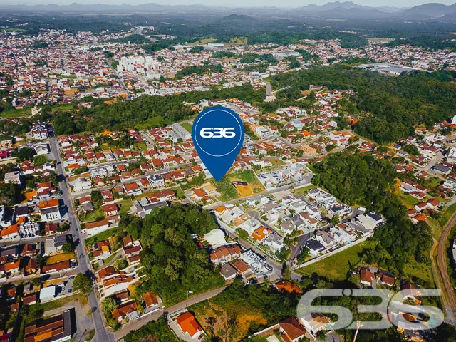 TERRENO COM 830m² À VENDA, NO BAIRRO ANITA GARIBAL