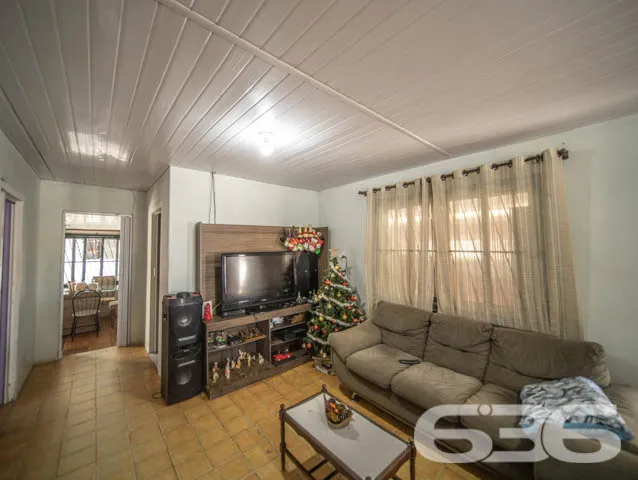 AMPLA RESIDÊNCIA EM ÓTIMA LOCALIZAÇÃO EM BBS

Que 