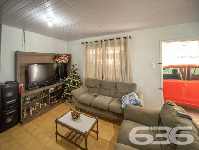 AMPLA RESIDÊNCIA EM ÓTIMA LOCALIZAÇÃO EM BBS

Que 