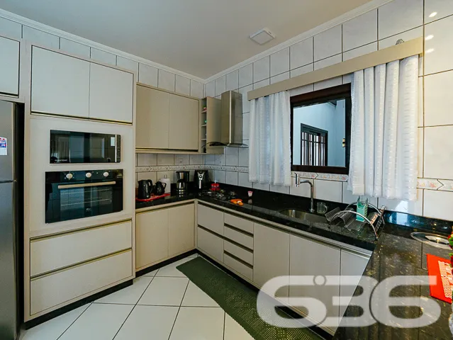 Temos o prazer de apresentar uma residência singul