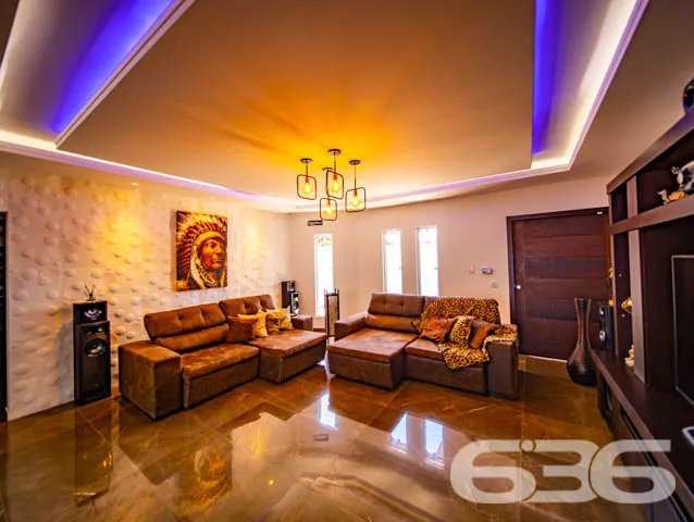 BELĂSSIMA RESIDĂNCIA, DE ALTO PADRĂO, COM PISCINA,