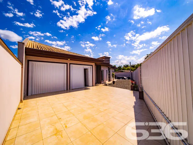 BELĂSSIMA RESIDĂNCIA, DE ALTO PADRĂO, COM PISCINA,