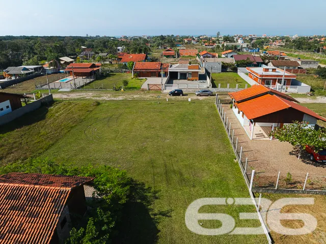 VENDE-SE TERRENO AMPLO EM SÃO FRANCISCO DO SUL!

I