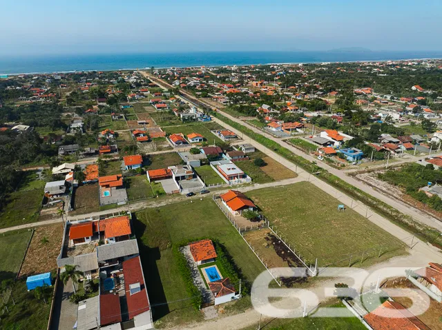 VENDE-SE TERRENO AMPLO EM SÃO FRANCISCO DO SUL!

I