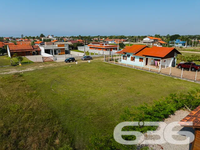 VENDE-SE TERRENO AMPLO EM SÃO FRANCISCO DO SUL!

I