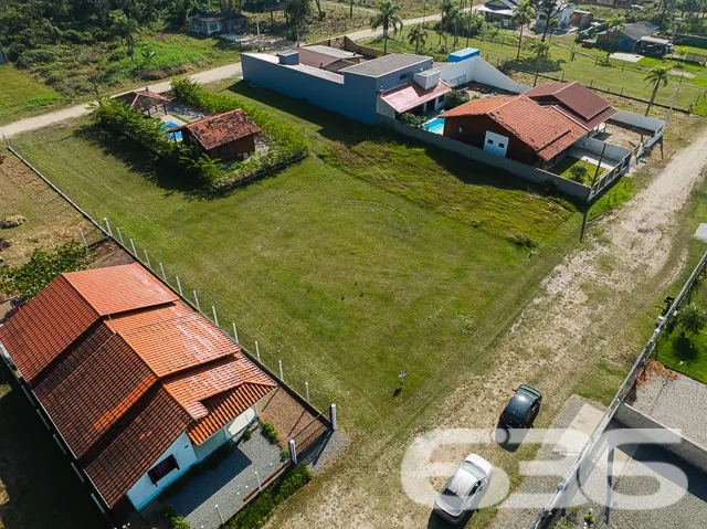 VENDE-SE TERRENO AMPLO EM SÃO FRANCISCO DO SUL!

I