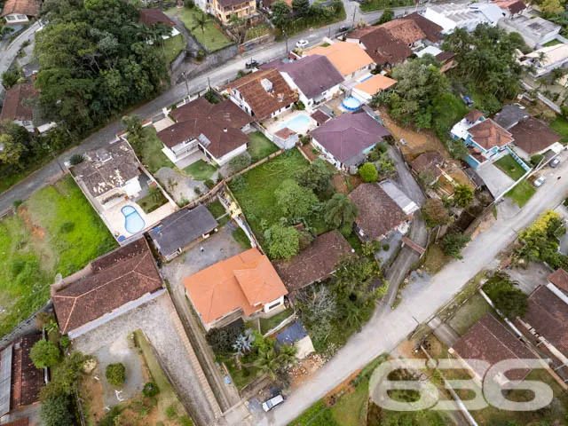 TERRENO NO BAIRRO IRIRIÚ EM JOINVILLE - ESTUDA PER