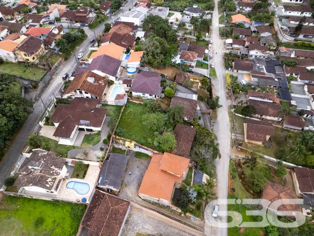 TERRENO NO BAIRRO IRIRIÚ EM JOINVILLE - ESTUDA PER
