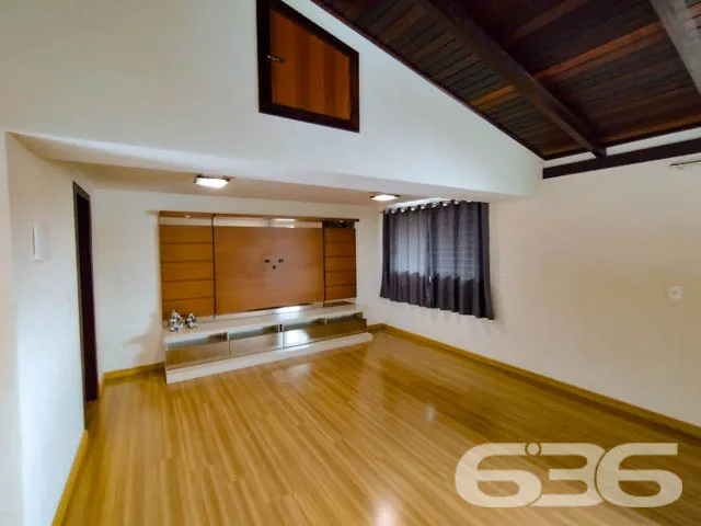 IMÓVEL RESIDENCIAL E COMERCIAL COM 1 SUÍTE E 2 QUA