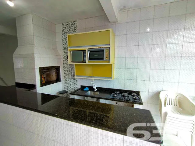 IMÓVEL RESIDENCIAL E COMERCIAL COM 1 SUÍTE E 2 QUA