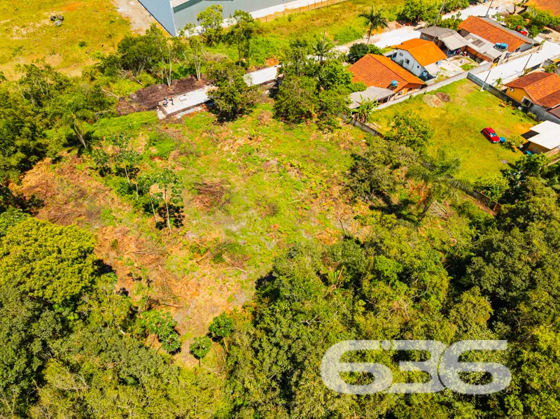 OPORTUNIDADE DE TERRENO À VENDA EM ARAQUARI, SANTA