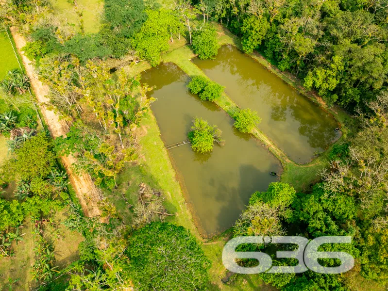Chácara à venda no bairro Quirirí, Joinville | 2 c