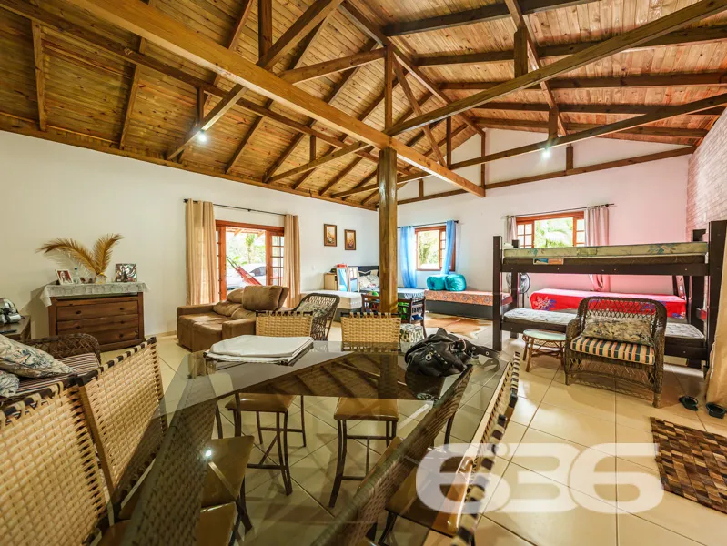 Chácara à venda no bairro Quirirí, Joinville | 2 c