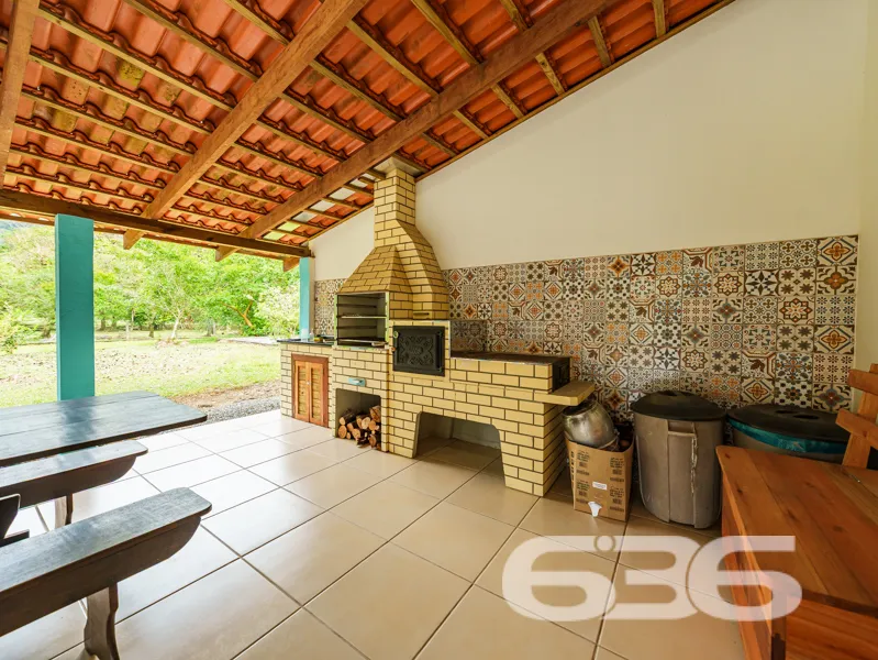 Chácara à venda no bairro Quirirí, Joinville | 2 c