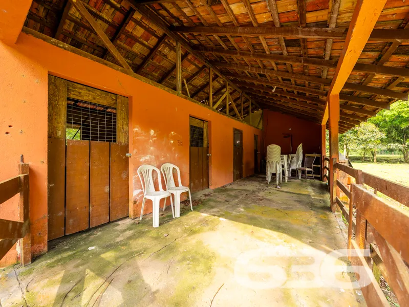 Chácara à venda no bairro Quirirí, Joinville | 2 c