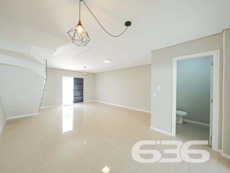 Sobrado geminado impecĂĄvel Ă venda no bairro Flore