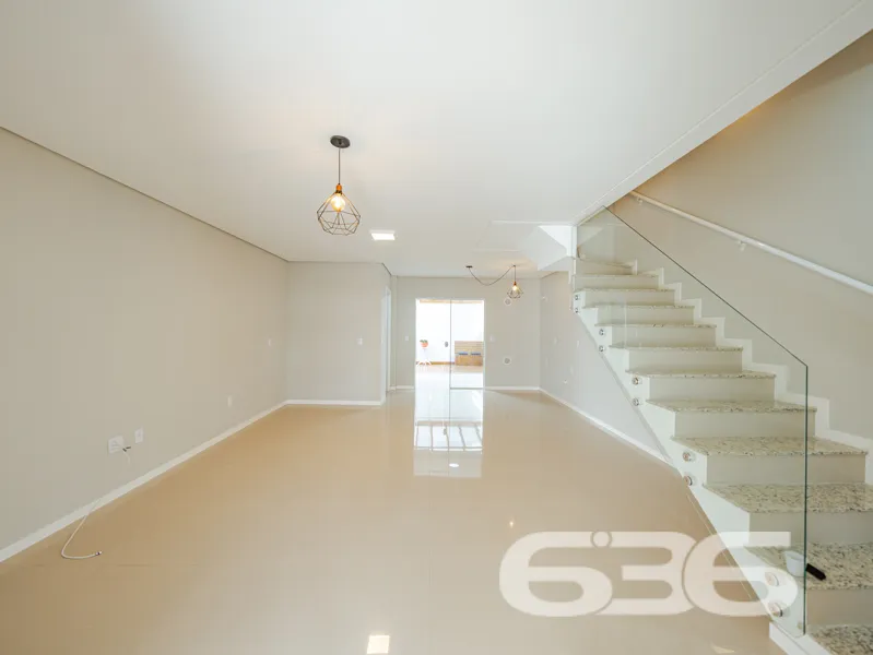 Sobrado geminado impecĂĄvel Ă venda no bairro Flore