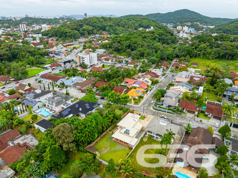 Seu novo lar no bairro Glória, em Joinville, esper