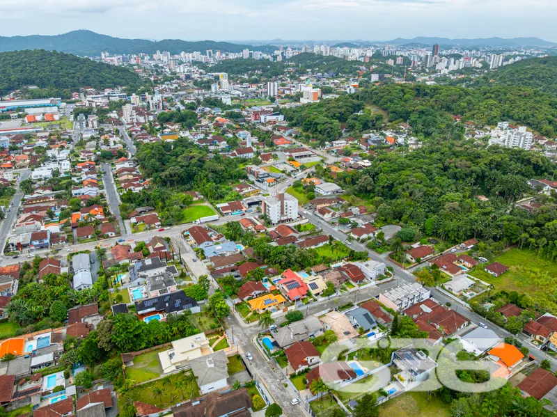 Seu novo lar no bairro Glória, em Joinville, esper