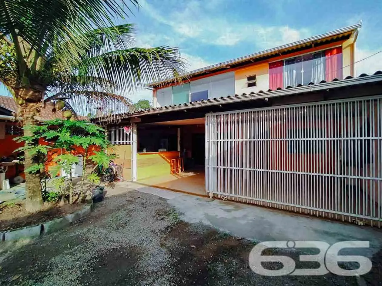 CASA AMPLA PARA VOCÊ E SUA FAMÍLIA!

Este é um imó