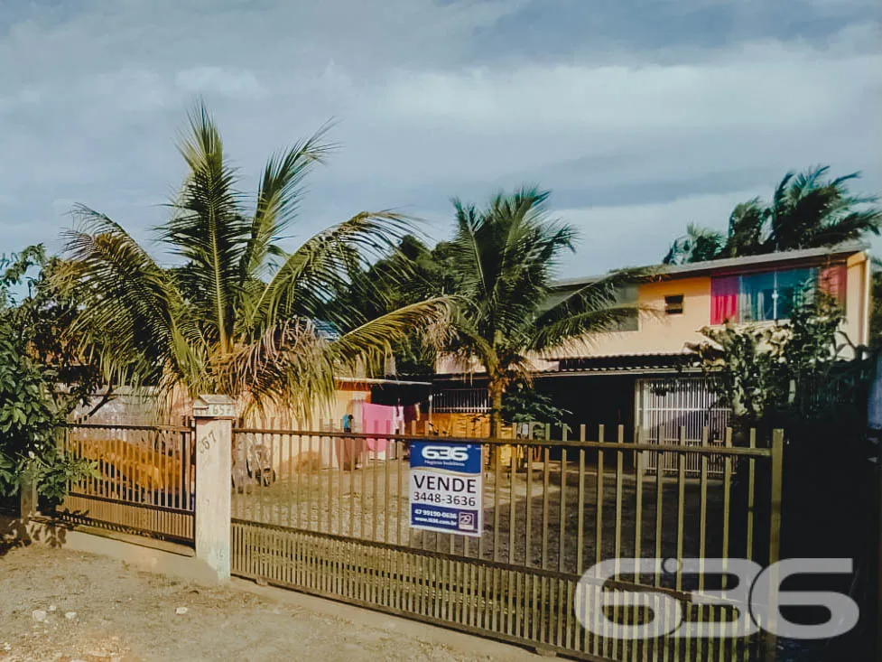 CASA AMPLA PARA VOCÊ E SUA FAMÍLIA!

Este é um imó