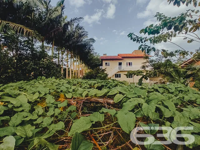 CONHEÇA ESTA CHÁCARA À VENDA EM BALNEÁRIO BARRA DO