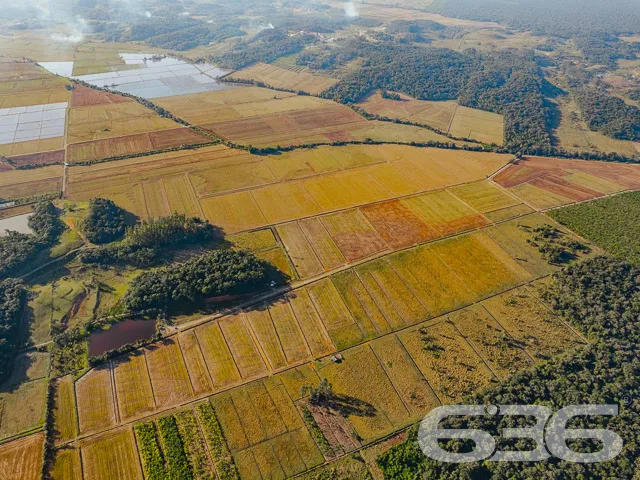 Descubra o potencial deste magnífico terreno à ven