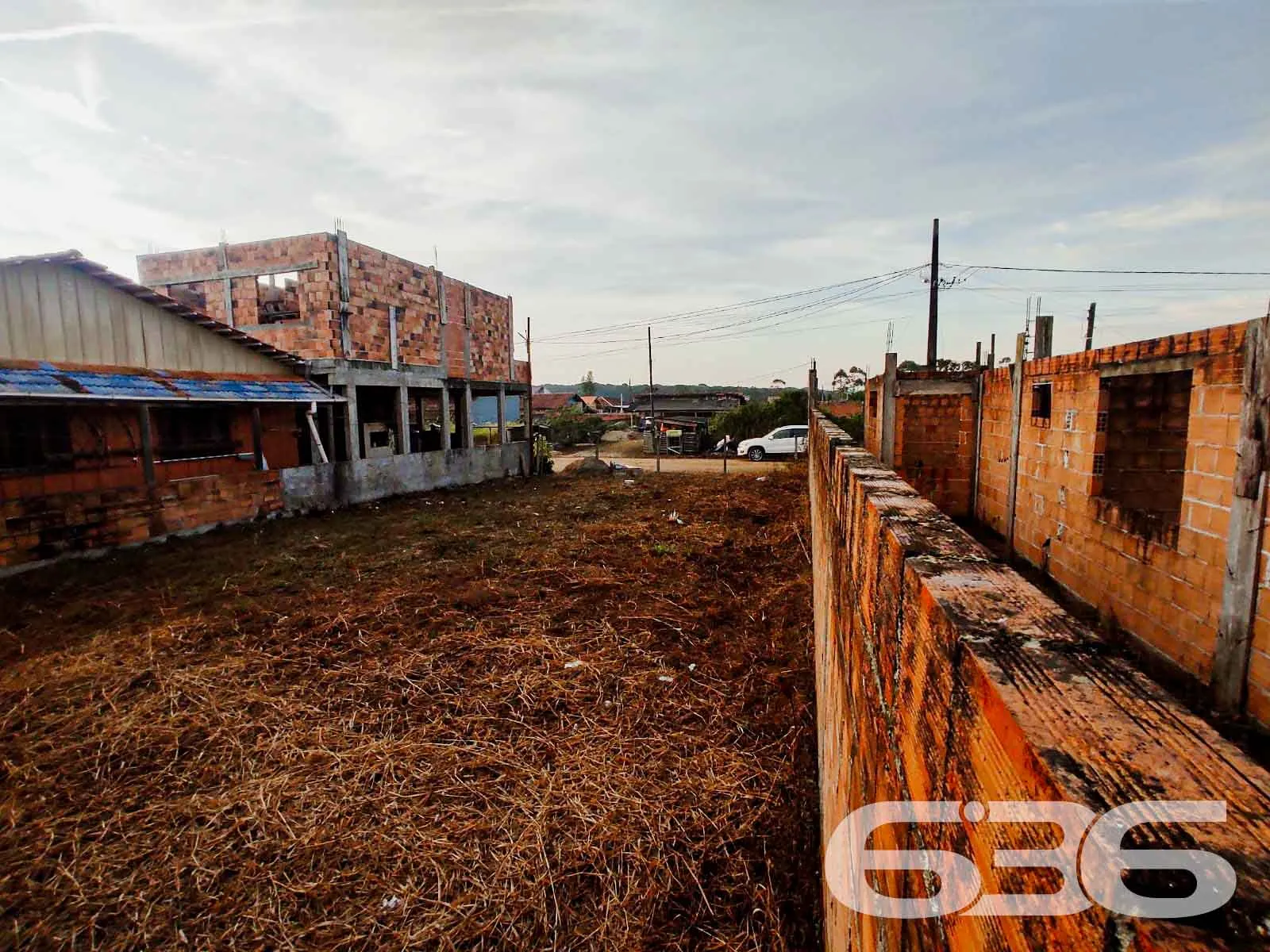 RESIDÊNCIA COM 2 QUARTOS EM UBATUBA, SÃO FRANCISCO