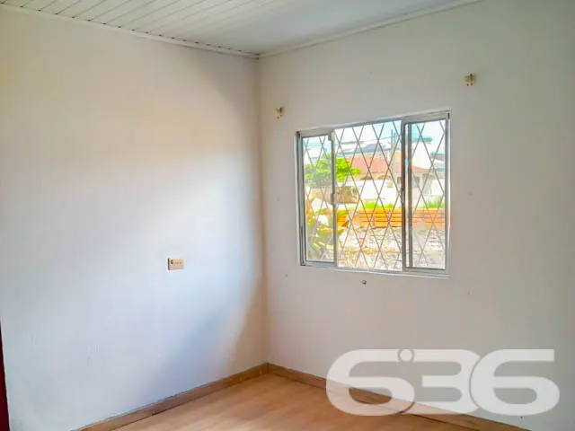 IMÓVEL COM SUÍTE + 2 QUARTOS NO BAIRRO JOÃO COSTA
