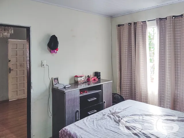 IMÓVEL COM SUÍTE + 2 QUARTOS NO BAIRRO JOÃO COSTA
