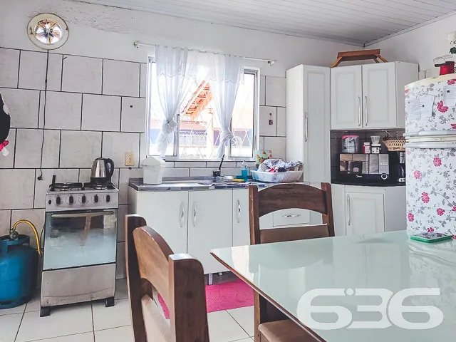 IMÓVEL COM SUÍTE + 2 QUARTOS NO BAIRRO JOÃO COSTA
