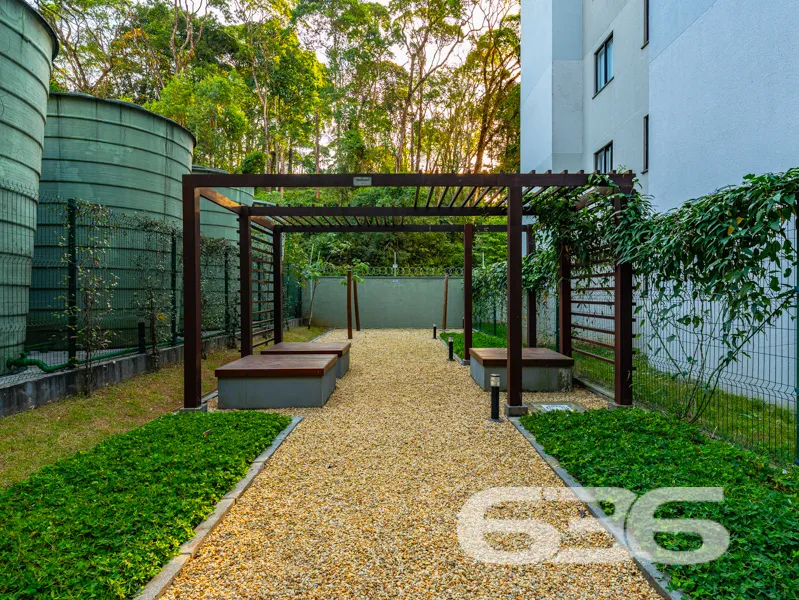 Seu novo lar com jardim privativo em Joinville!
I