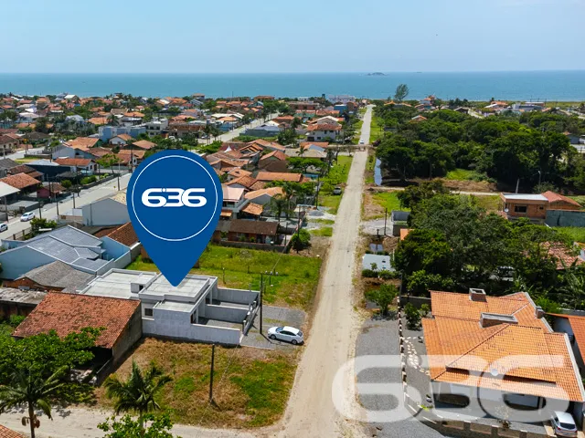 Sobrado à venda no bairro Salinas, Balneário Barra