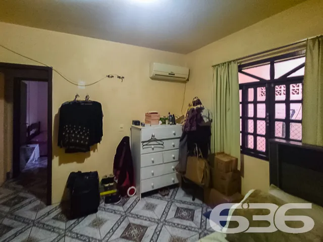 CASA EM TERRENO DE 1.088m² EM ARAQUARI

Essa é uma