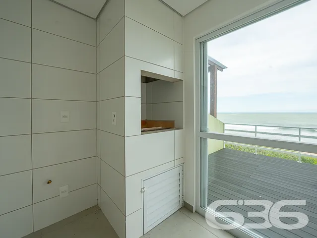 ĂTIMO SOBRADO TRIPLEX COM 4 SUĂTES COM CLOSET DE F