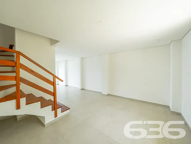 ĂTIMO SOBRADO TRIPLEX COM 4 SUĂTES COM CLOSET DE F