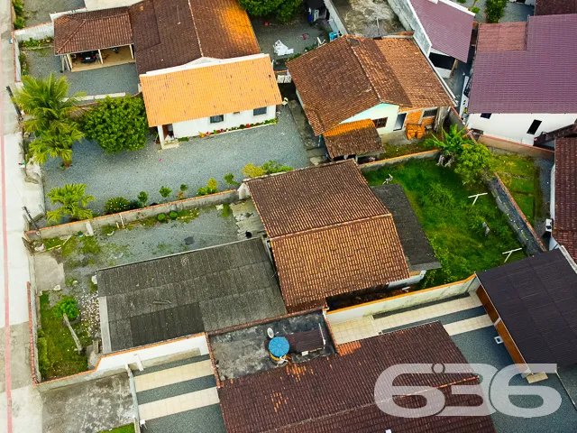 BELÍSSIMO TERRENO NO BAIRRO ESPINHEIROS EM JOINVIL