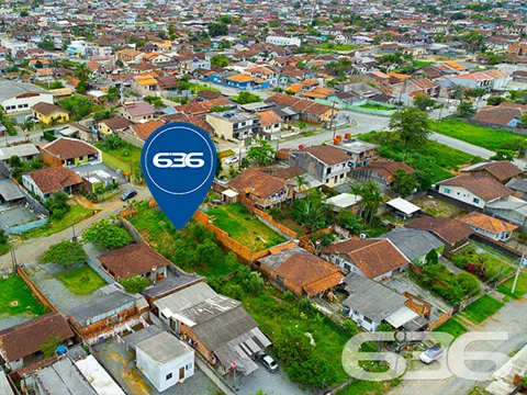 TERRENO À VENDA NO BAIRRO PARANAGUAMIRIM EM JOINVI