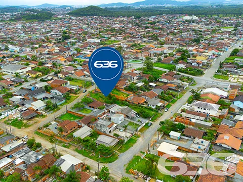 TERRENO À VENDA NO BAIRRO PARANAGUAMIRIM EM JOINVI