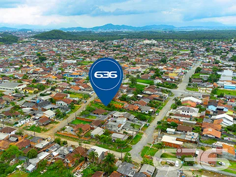 TERRENO À VENDA NO BAIRRO PARANAGUAMIRIM EM JOINVI