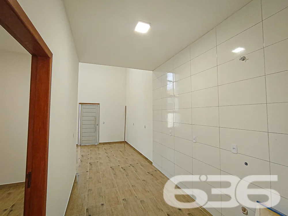 Apresentamos um imóvel, situado a apenas 200 metro