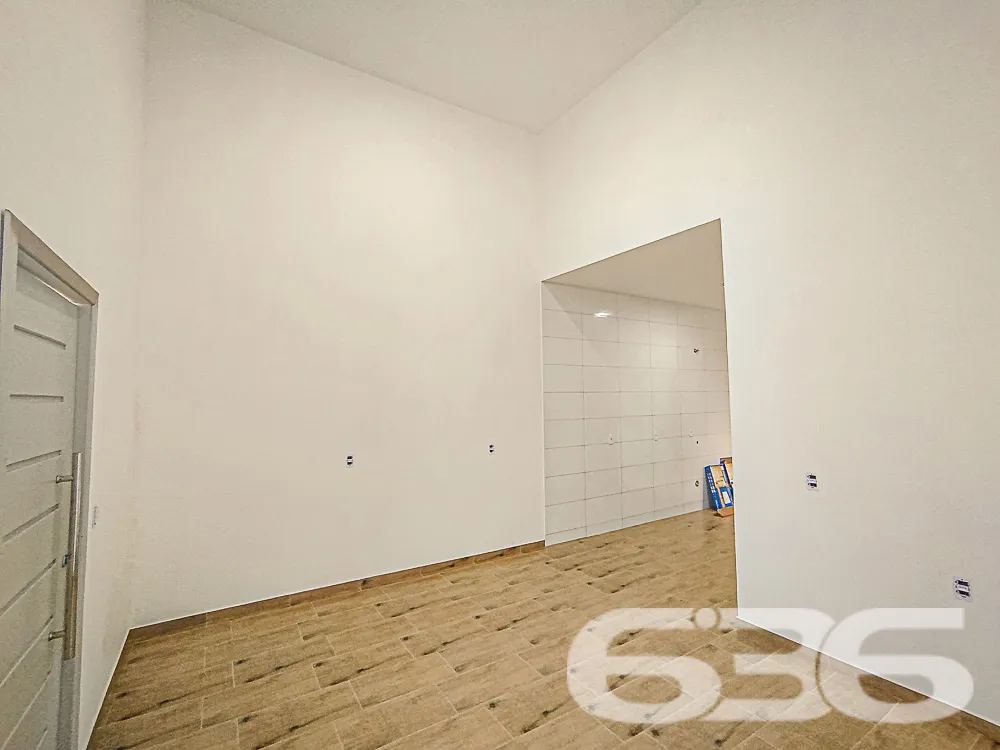 Apresentamos um imóvel, situado a apenas 200 metro