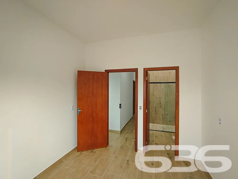 Apresentamos um imóvel, situado a apenas 200 metro