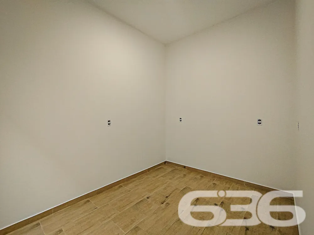 Apresentamos um imóvel, situado a apenas 200 metro