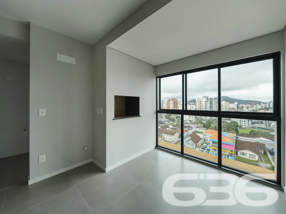 Belíssima cobertura plana, localizada em um dos ba