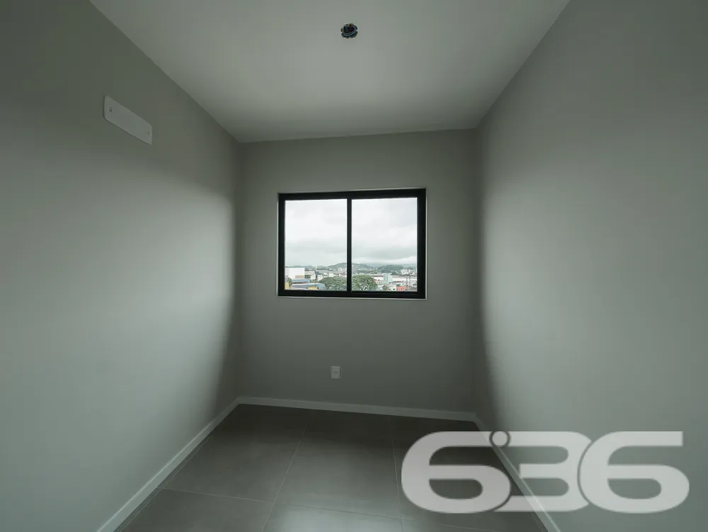 Belíssima cobertura plana, localizada em um dos ba